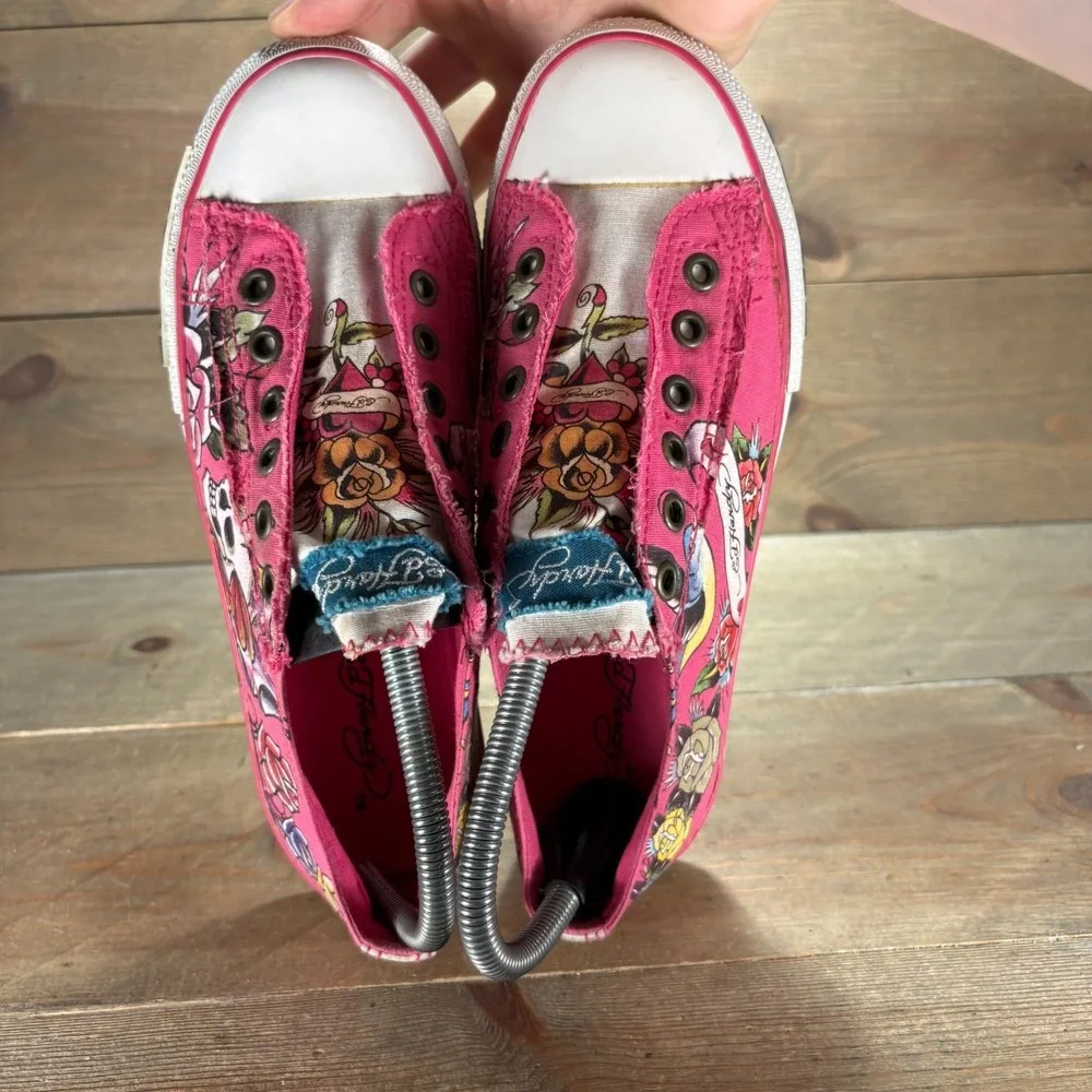 Ed Hardy Womens size 7 shoes Pink Canvas Skull Rose Tattoo sneakers